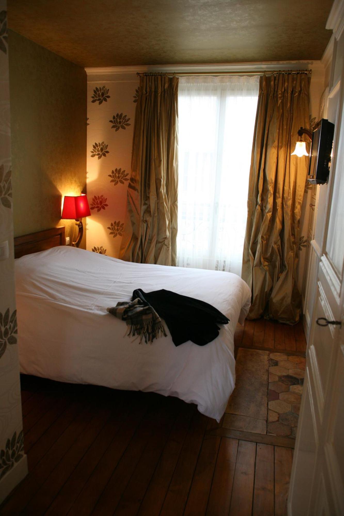 Bed and Breakfast Le Parvis Шартр Экстерьер фото