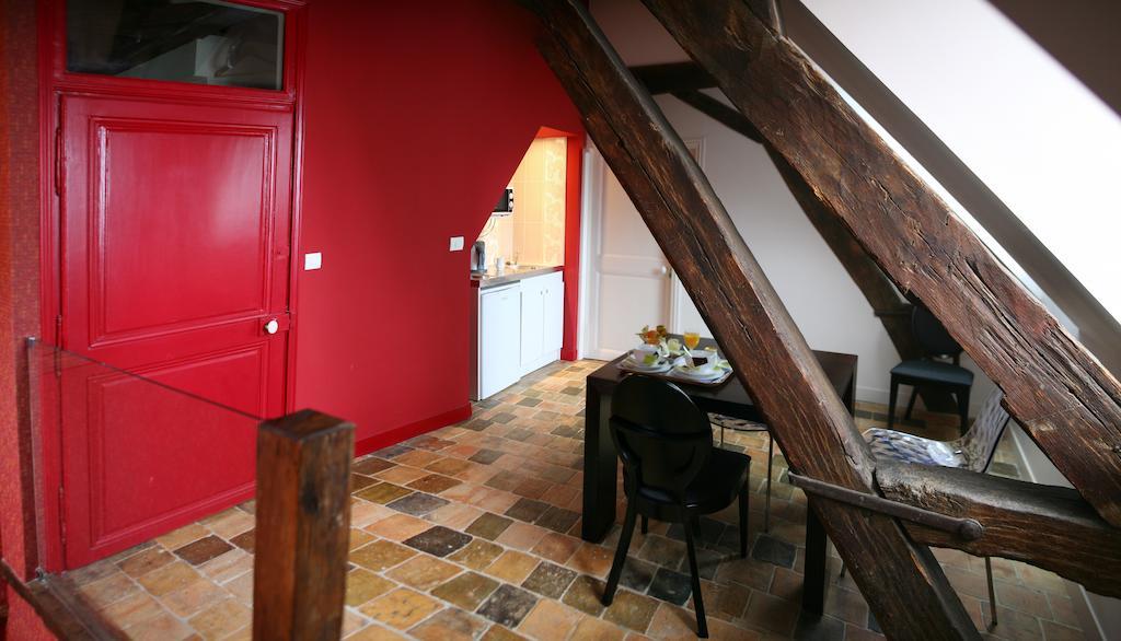 Bed and Breakfast Le Parvis Шартр Экстерьер фото